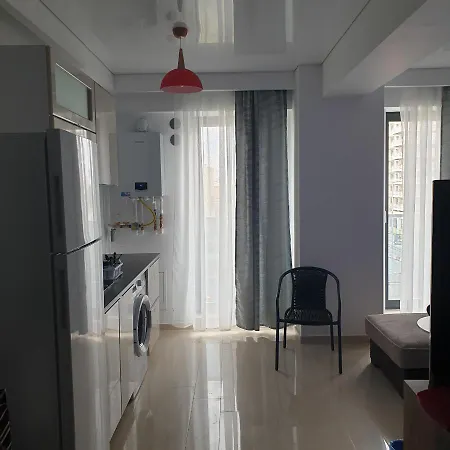 דירה Garsoniera Edy Năvodari